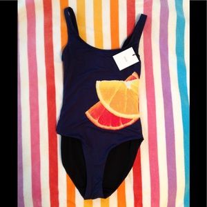 🎁NWT Onia 'Kelly' Orange Slice Navy One Piece L